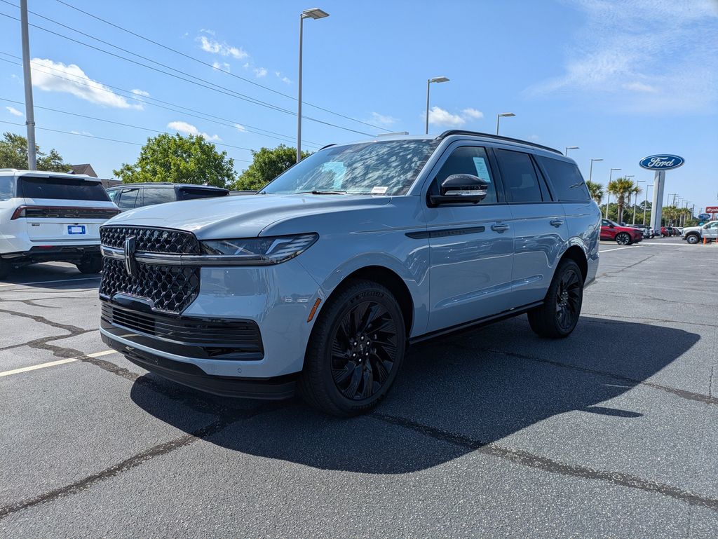 2027 Lincoln Navigator 