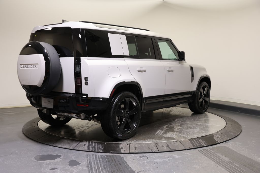 Thumbnail: 2026 Land Rover Defender - 5