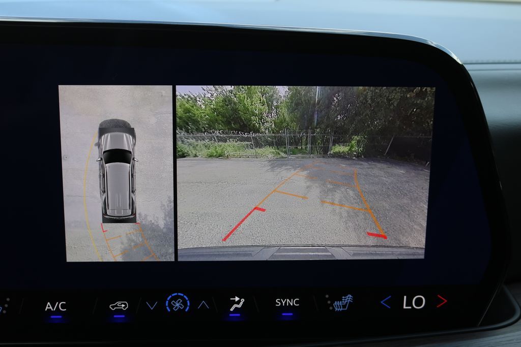 Used 2025 Gray Chevrolet LT image 26