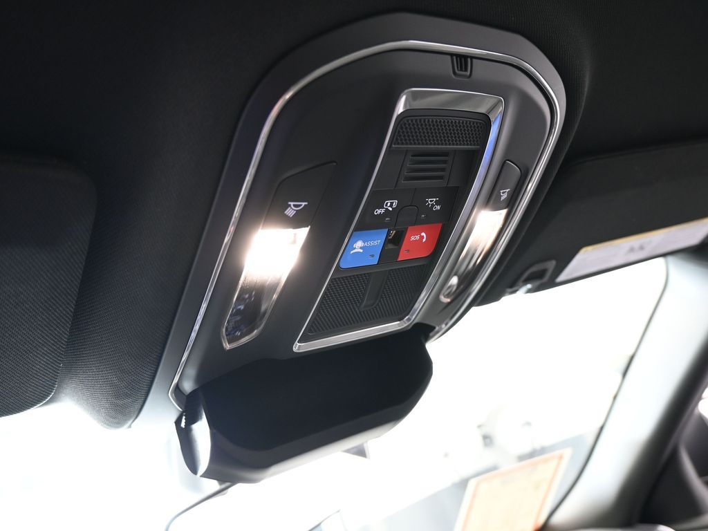 Used 2025 Diamond Black Crystal Pearlcoat Jeep Laredo image 30