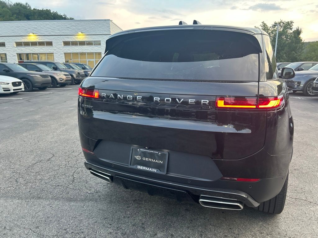 Certified Used 2025 Black Land Rover SE image 9