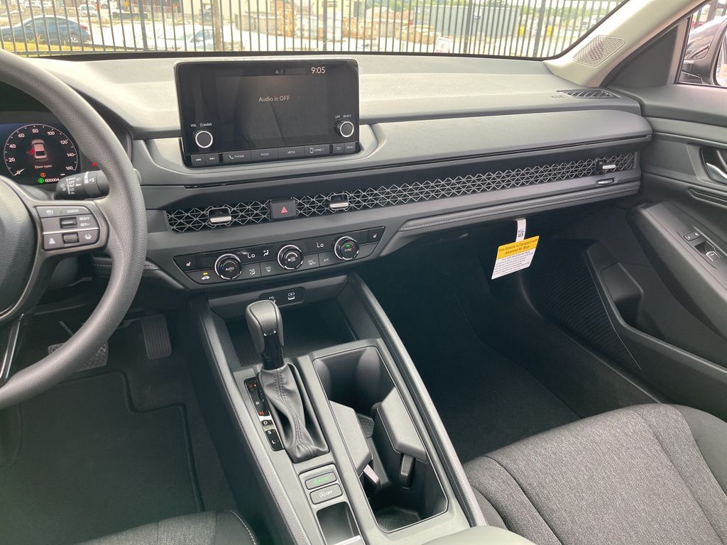 Thumbnail: 2025 Honda Accord - 9
