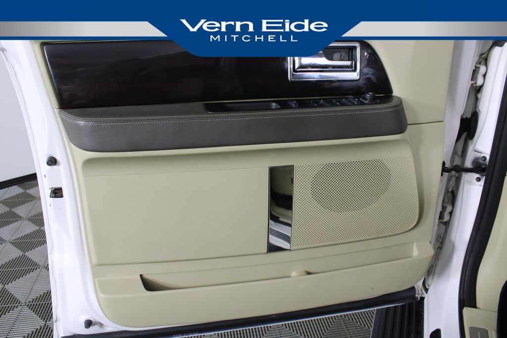 Used 2016 Lincoln Navigator L for sale in 