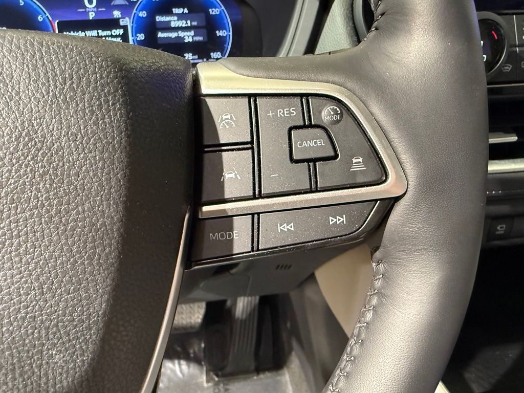 Thumbnail: 2026 Toyota Grand Highlander - 27