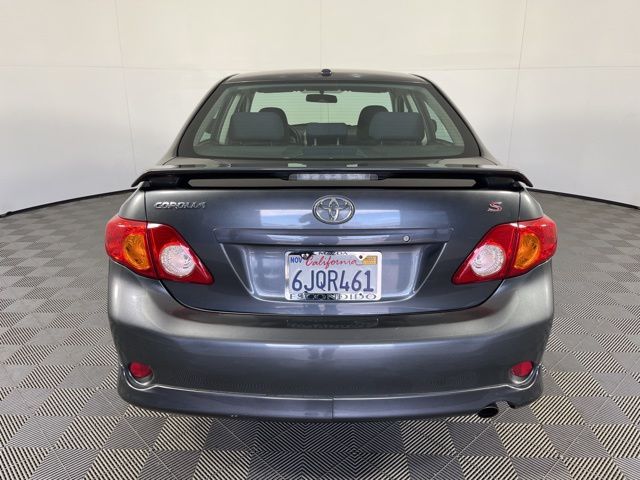 Thumbnail: 2010 Toyota Corolla - 5
