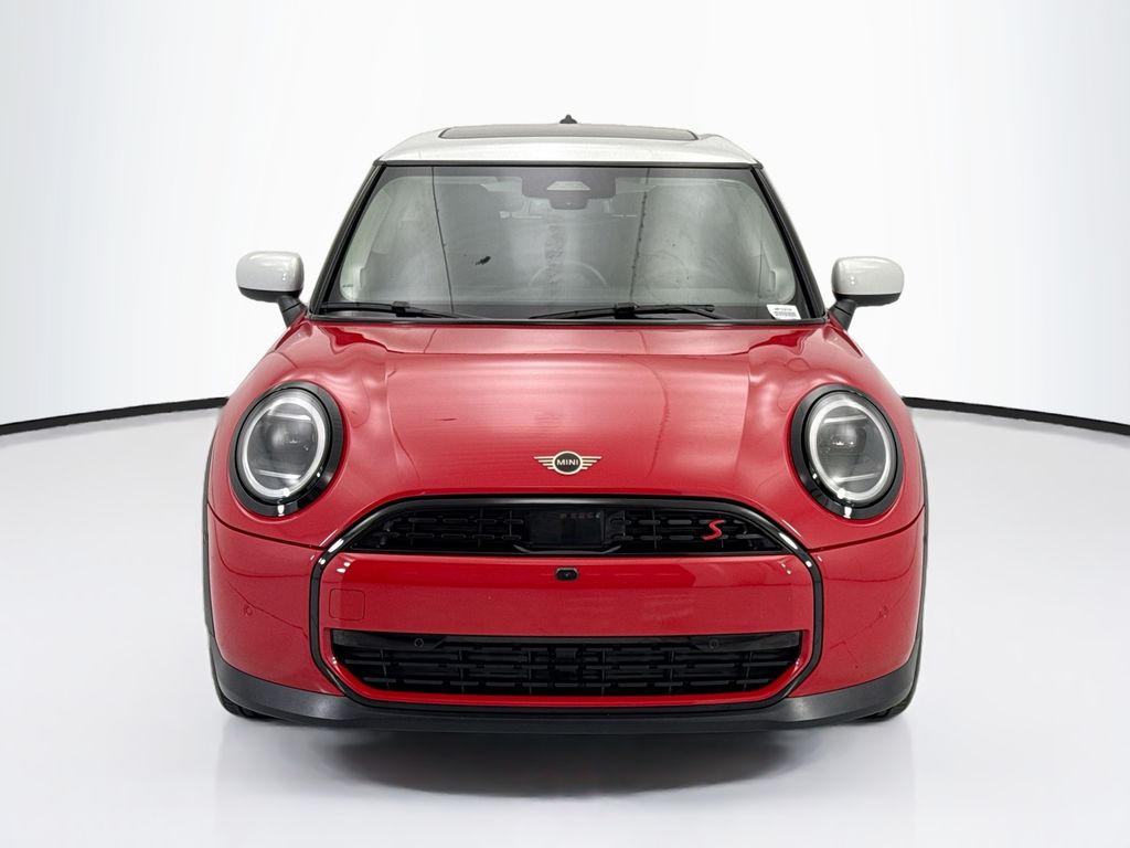 Used 2025 Red MINI  image 2
