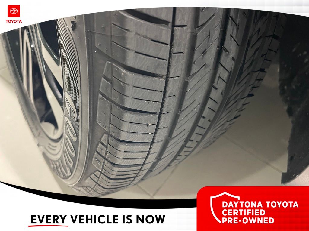 Used 2024 Chevrolet Trax SUV