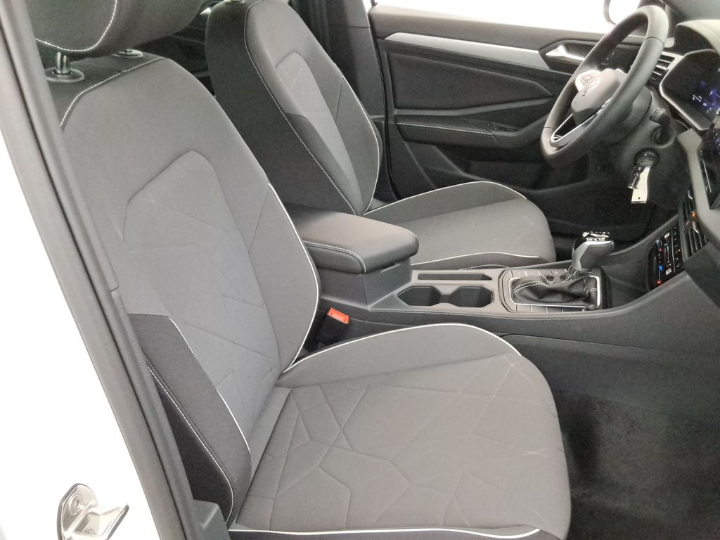 used 2025 Volkswagen Jetta car