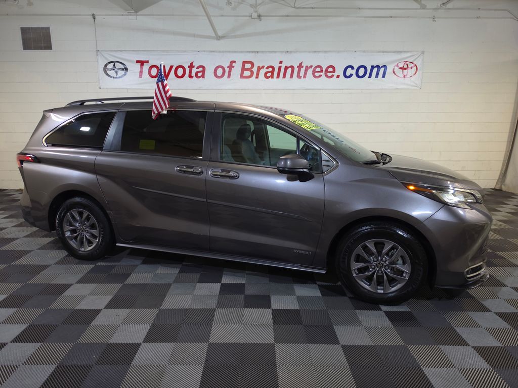 2021 Toyota Sienna