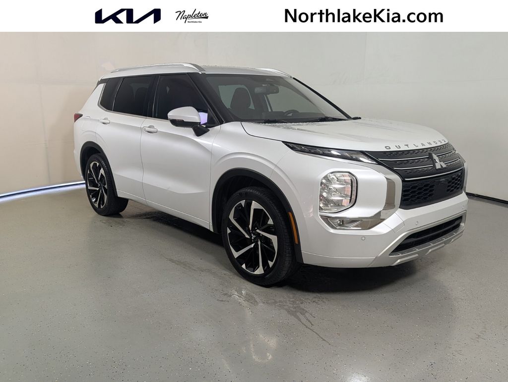 2022 Mitsubishi Outlander SEL FWD