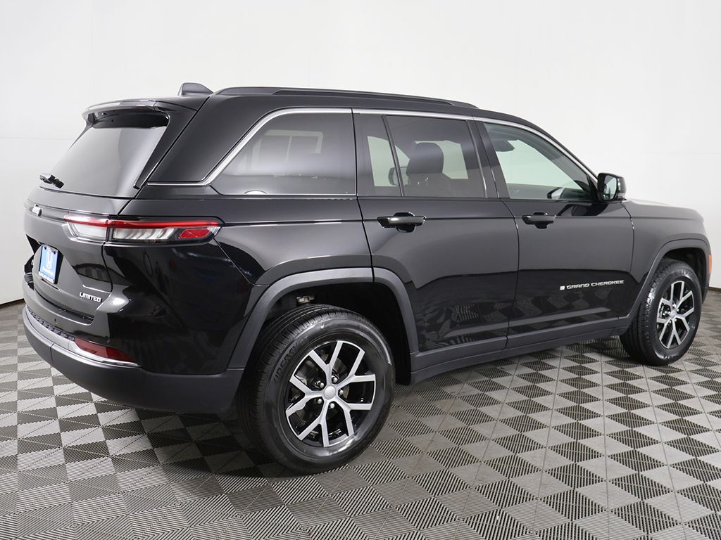 Used 2024 Black Jeep Limited image 9