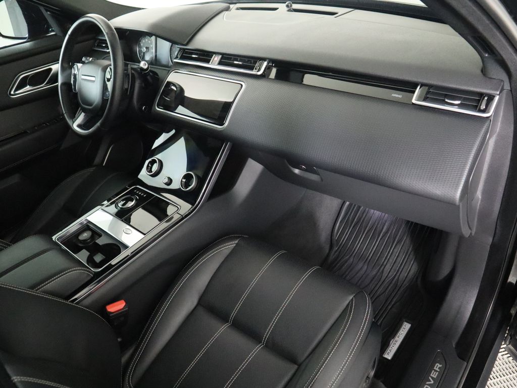 Thumbnail: 2020 Land Rover Range Rover Velar - 17
