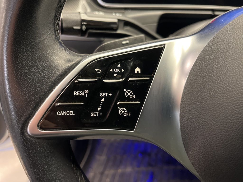 Thumbnail: 2022 Mercedes-Benz C-Class - 15