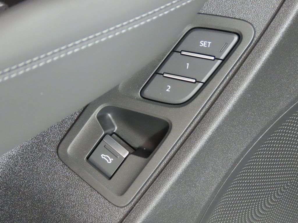 Thumbnail: 2026 Audi Q3 - 32