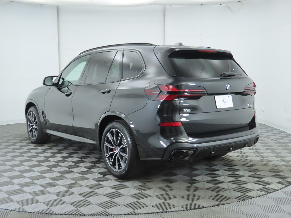 2025 BMW X5 M60i 7