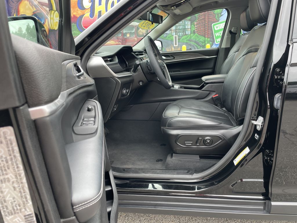 Used 2023 Jeep Grand Cherokee L SUV