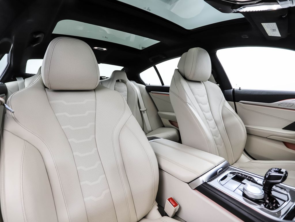 Thumbnail: 2023 BMW 8 Series - 32