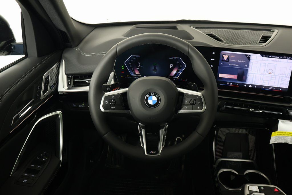 2025 BMW X2 xDrive28i 3