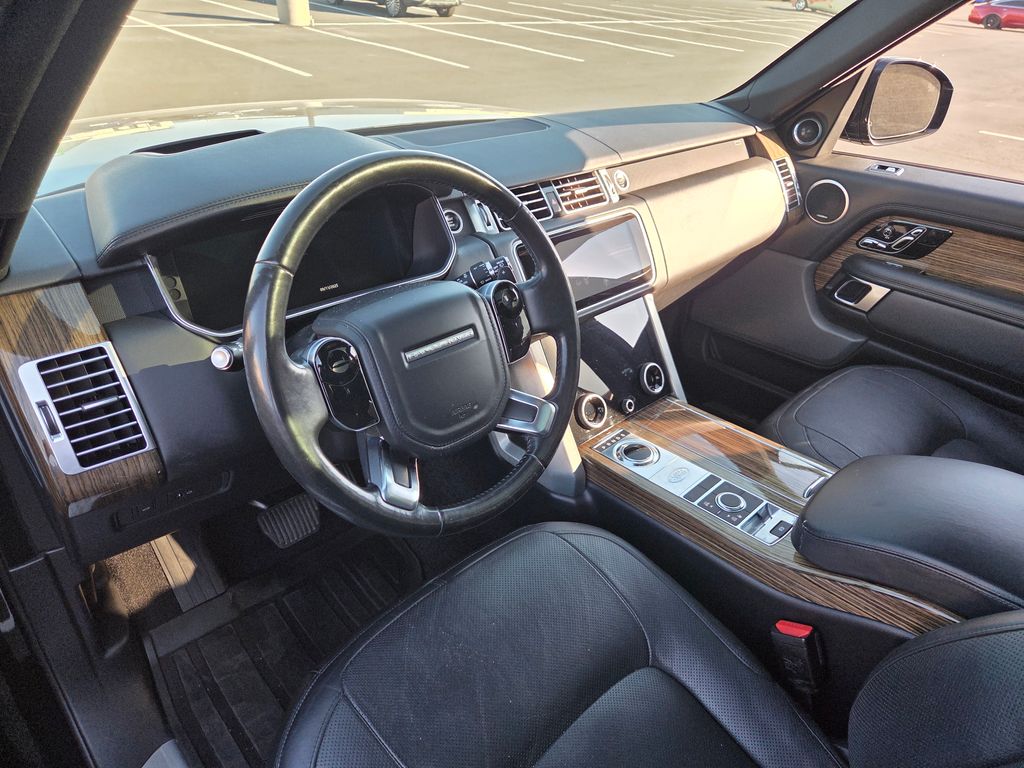 Thumbnail: 2018 Land Rover Range Rover - 2