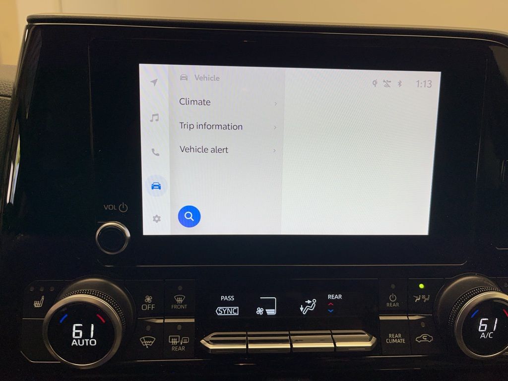 Thumbnail: 2023 Toyota Highlander - 17