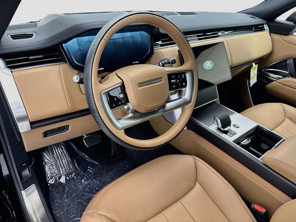 Thumbnail: 2026 Land Rover Range Rover - 9