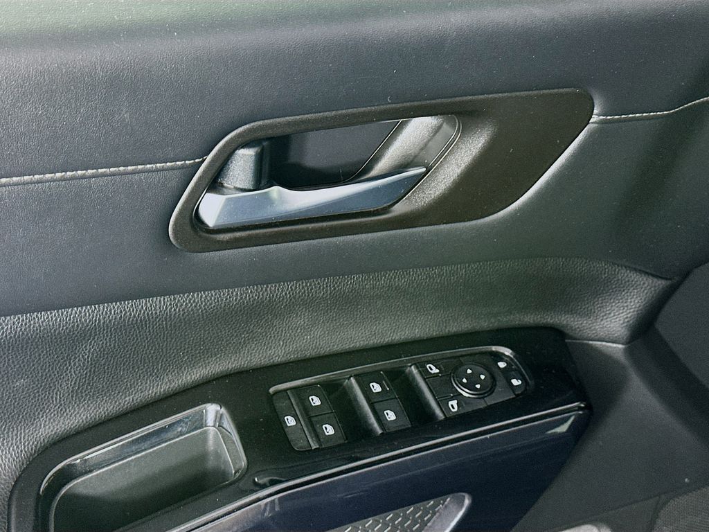 NissanPathfinder24