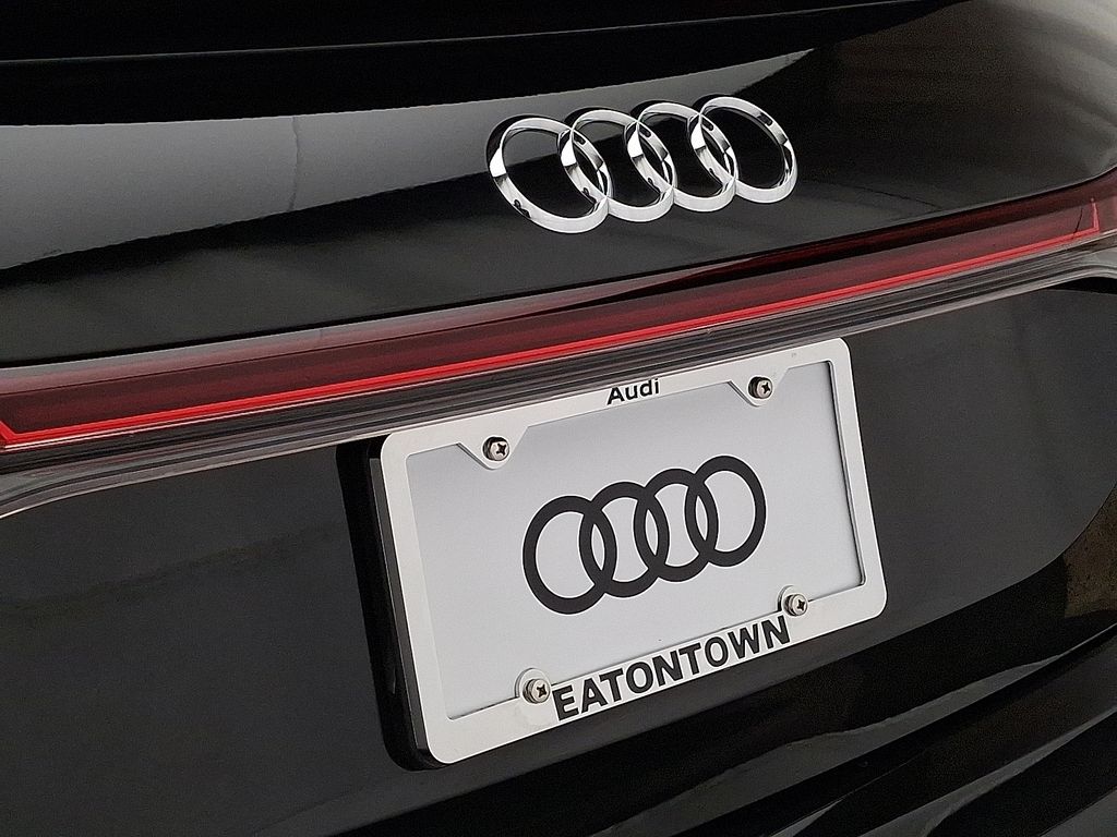 Thumbnail: 2023 Audi Q4 e-tron - 30