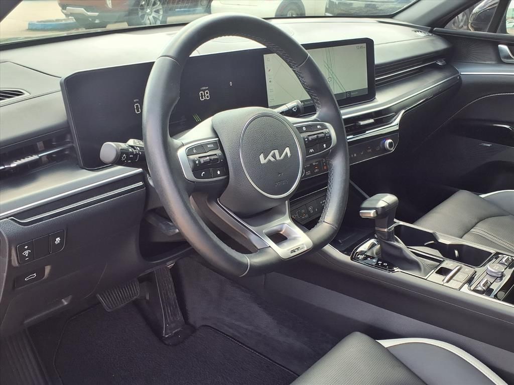 2025 Kia K5 GT-Line - 9