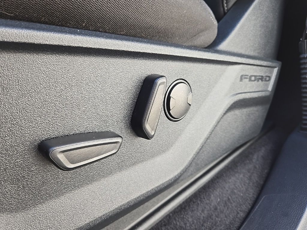 Used 2023 Gray Ford XLT image 26