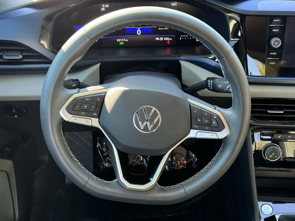 2023 Volkswagen Taos 1.5T SE 18