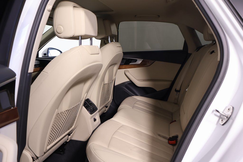 Thumbnail: 2022 Audi A4 - 11