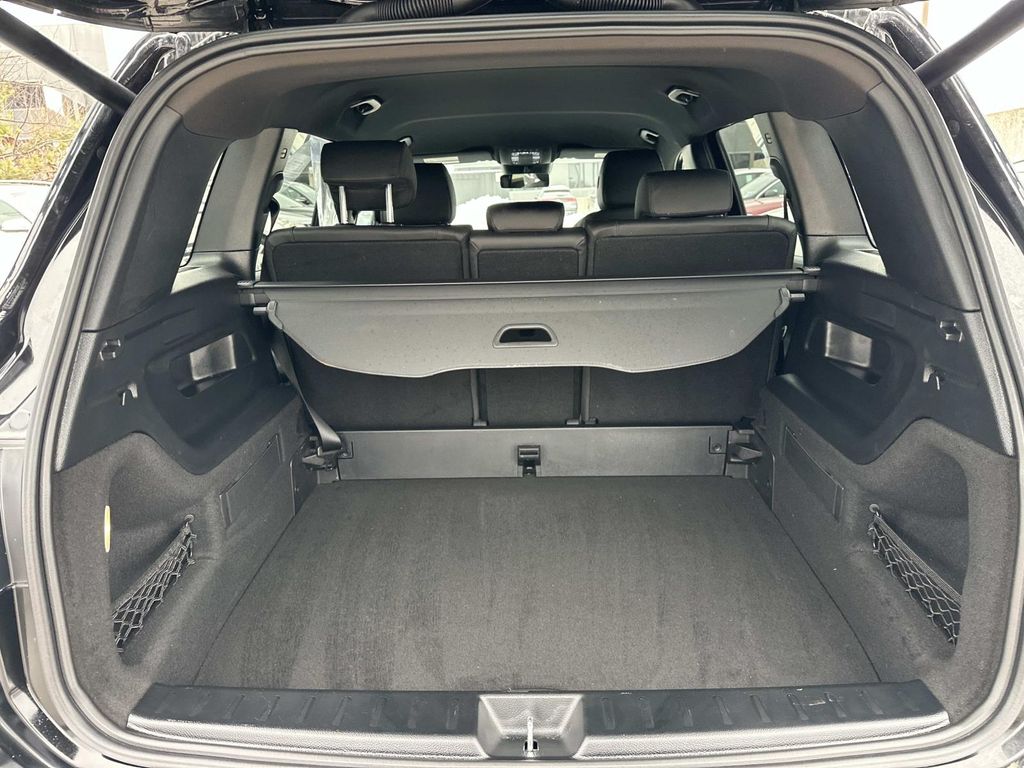 Thumbnail: 2025 Mercedes-Benz GLB - 24