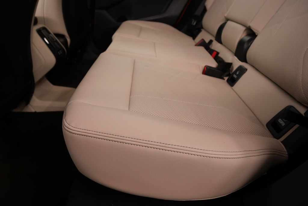 2025 BMW X1 xDrive28i 16