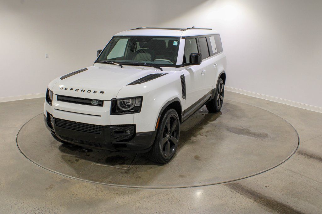 2024 Land Rover Defender 130 P400 X-Dynamic SE AWD