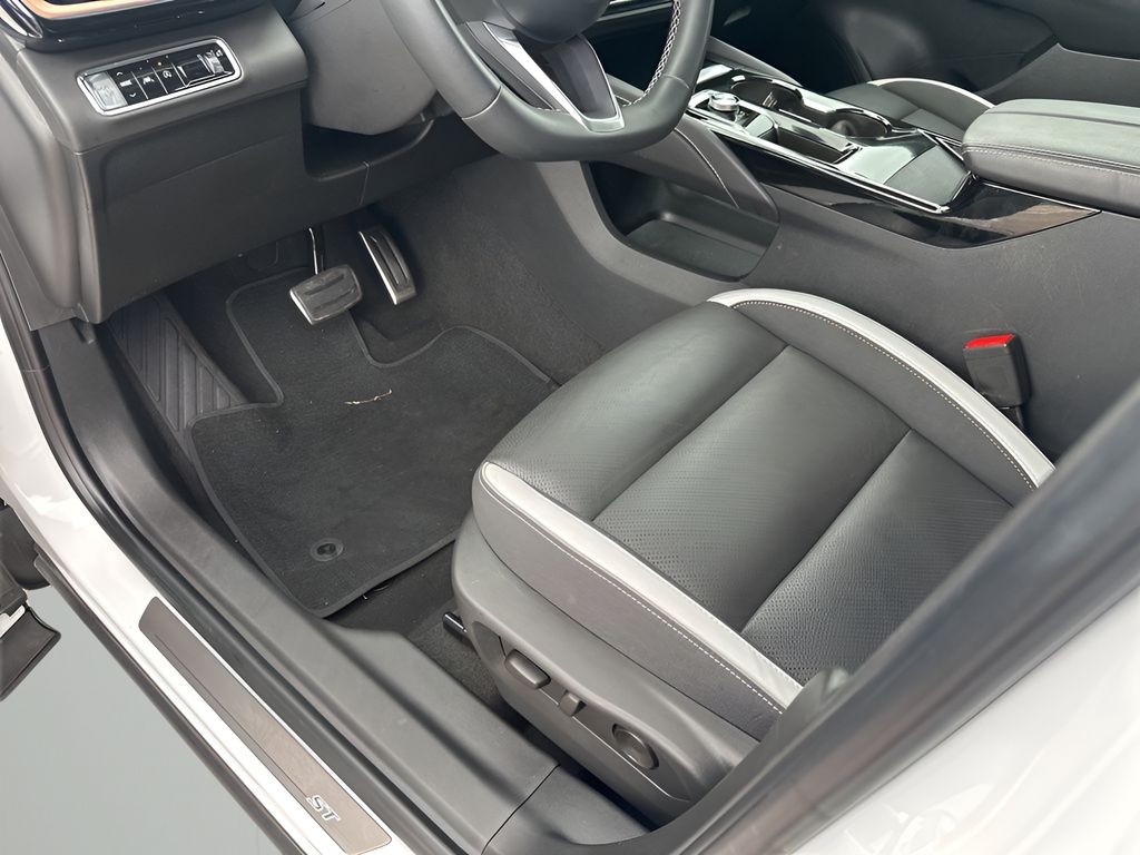 Used Car 2025 Buick Envision  Sport Touring For Sale Under $35,000 In Austin, Texas