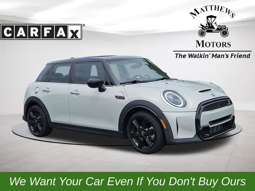 White Silver 2023 MINI Cooper Hatchback Front-Wheel Drive 7-Speed Automatic
