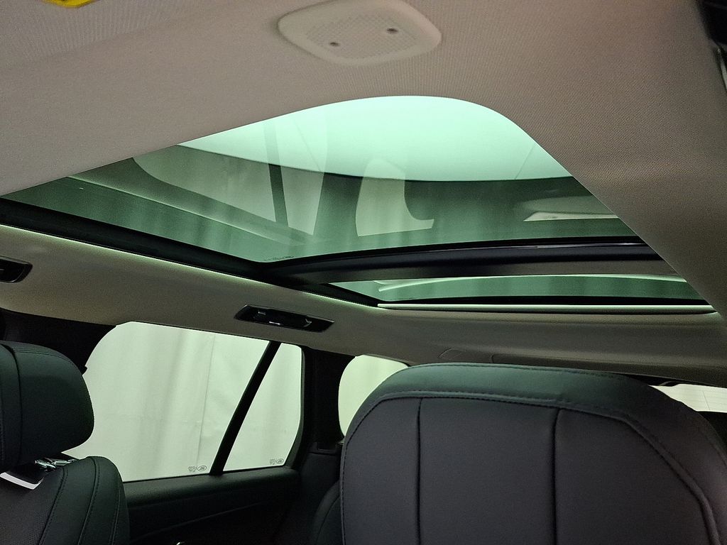 Thumbnail: 2024 Land Rover Range Rover - 15