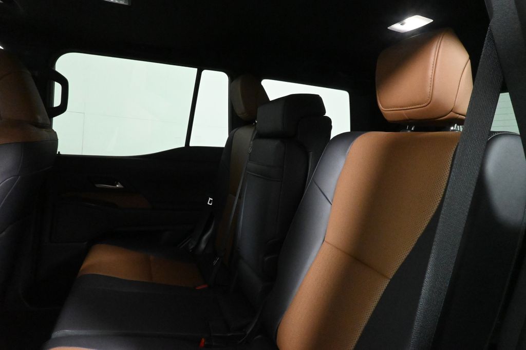 Thumbnail: 2025 Lexus GX - 4