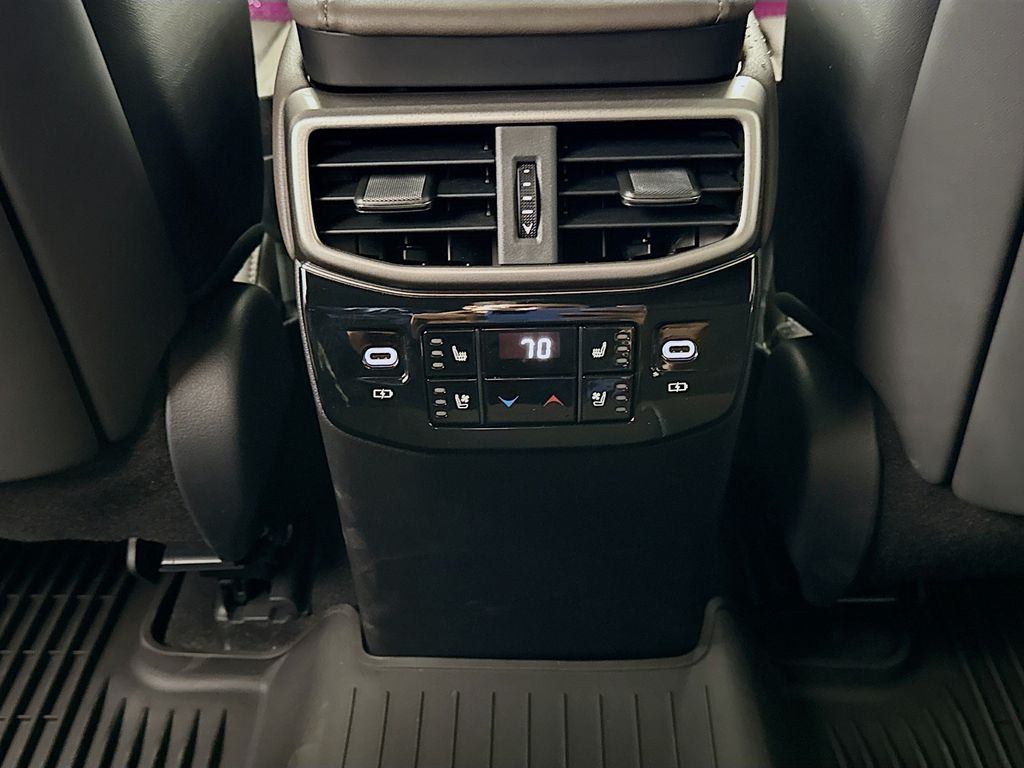 Thumbnail: 2025 Lexus RX - 27