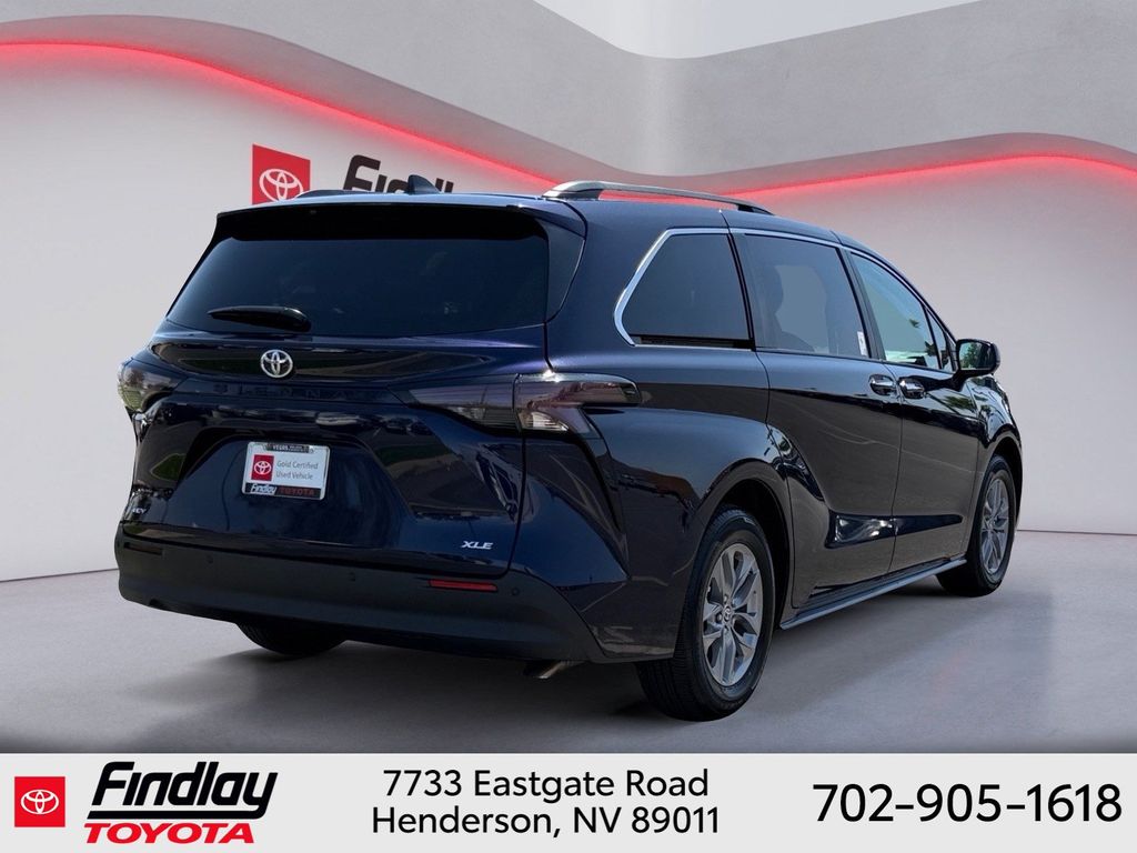 Used 2026 Toyota Sienna Van