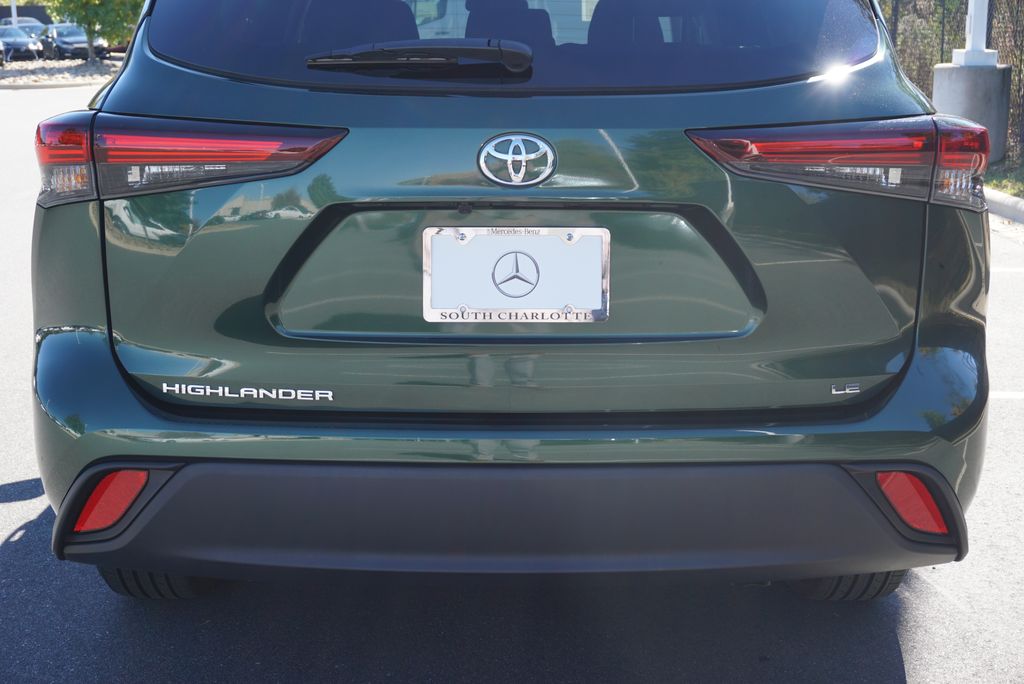 Thumbnail: 2024 Toyota Highlander - 14