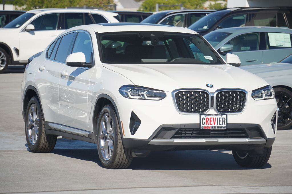 2025 BMW X4 xDrive30i 3