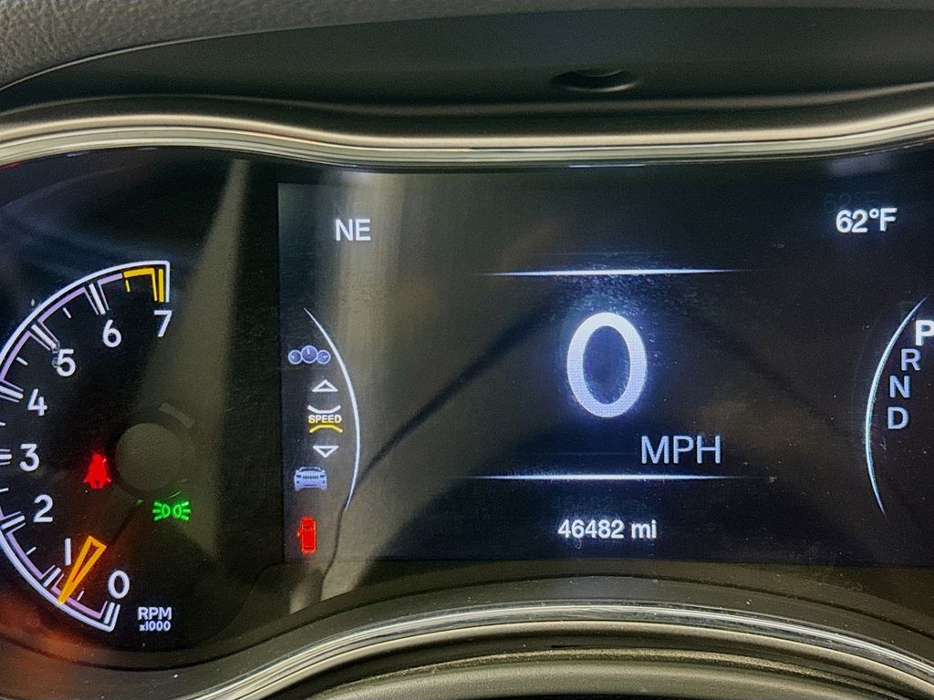 Used Car 2020 Jeep Grand Cherokee  Limited For Sale Under $25,000 In Austin, Texas