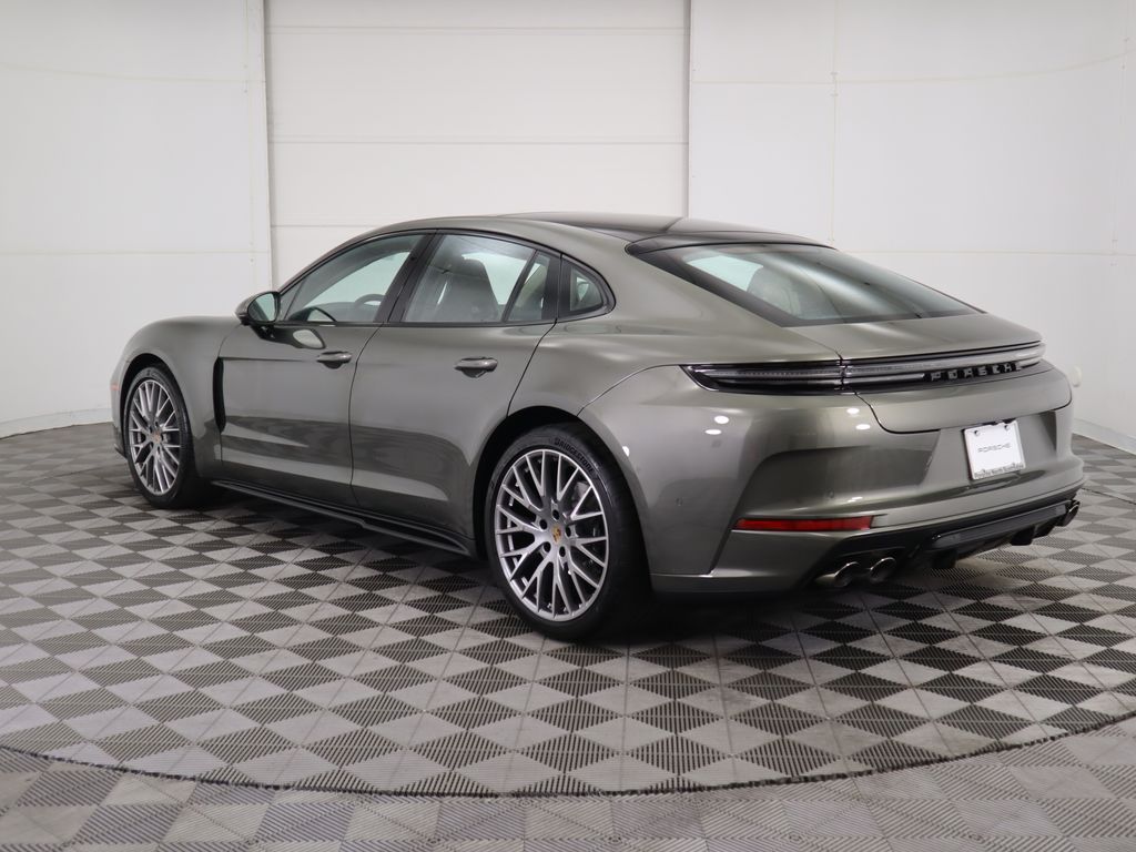 Thumbnail: 2025 Porsche Panamera - 3