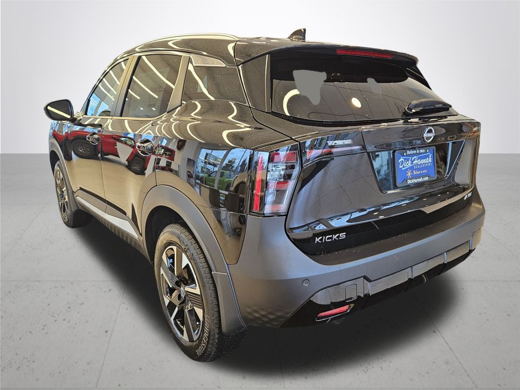 2026 Nissan Kicks SV