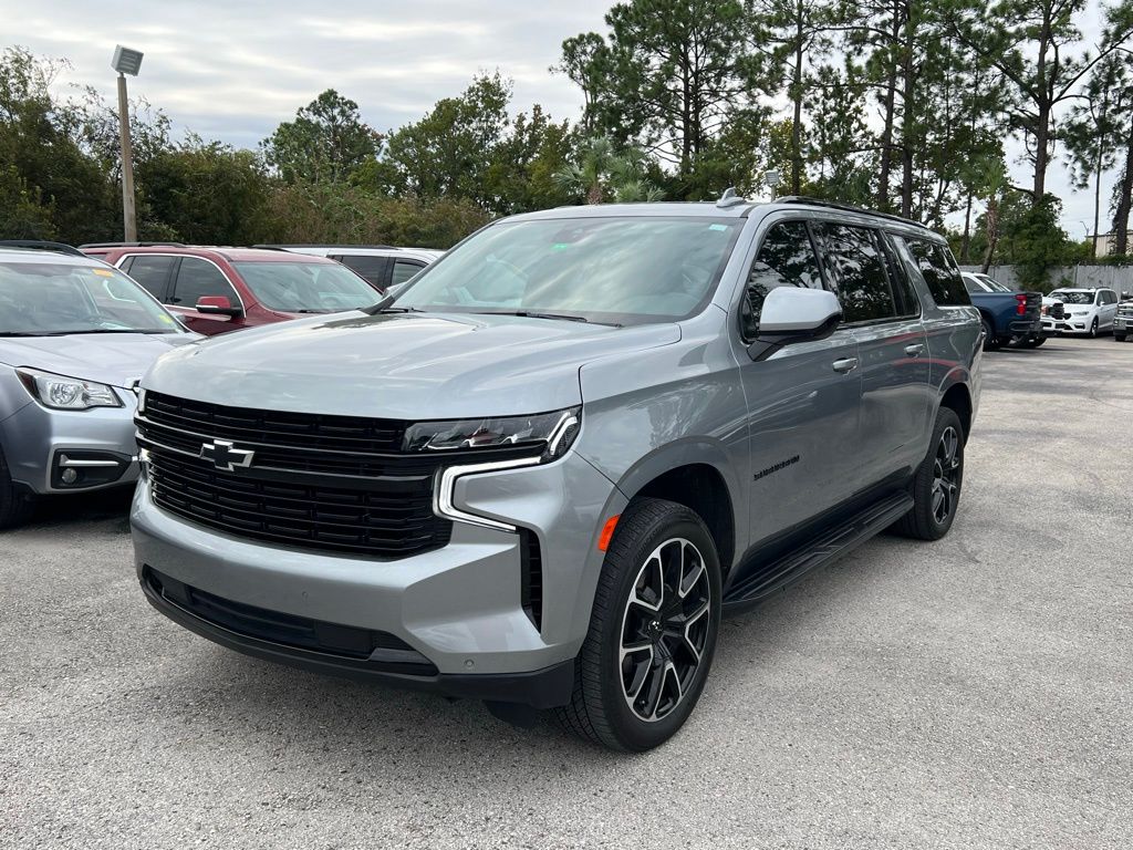 2023 Chevrolet Suburban RST 2