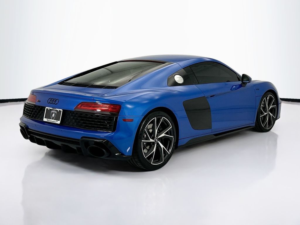 Thumbnail: 2021 Audi R8 - 5
