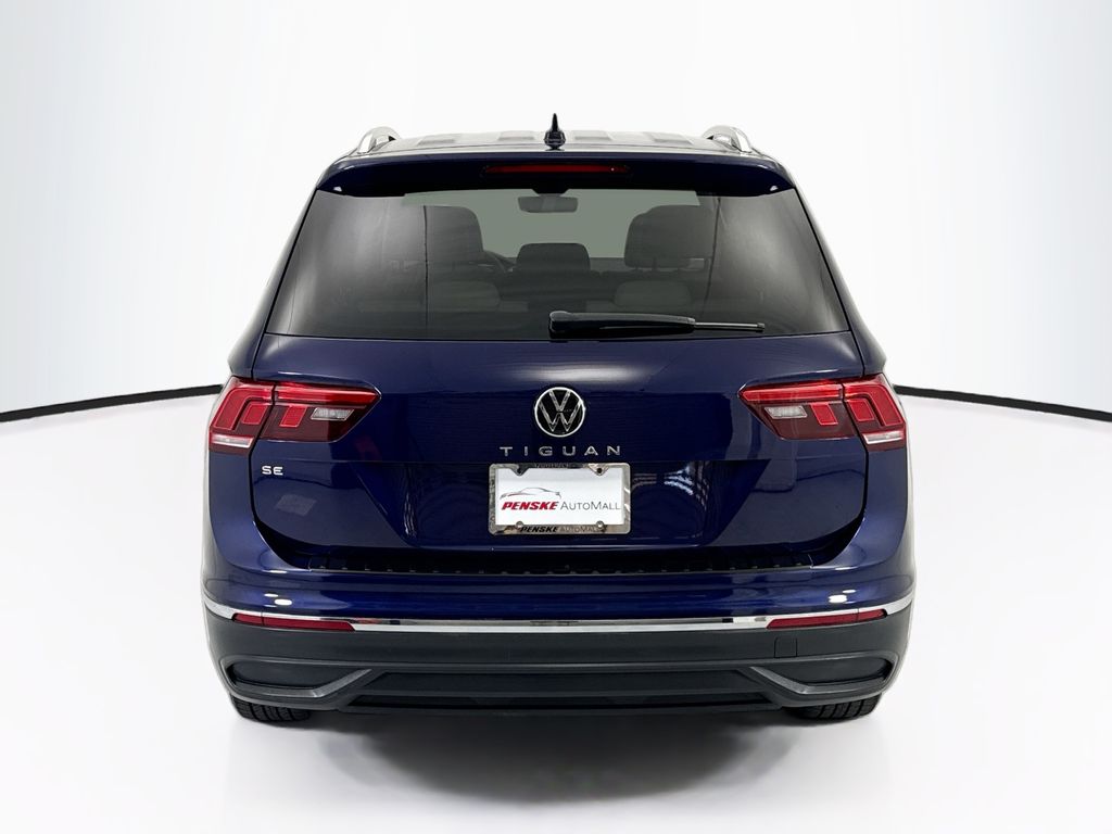Thumbnail: 2023 Volkswagen Tiguan - 6