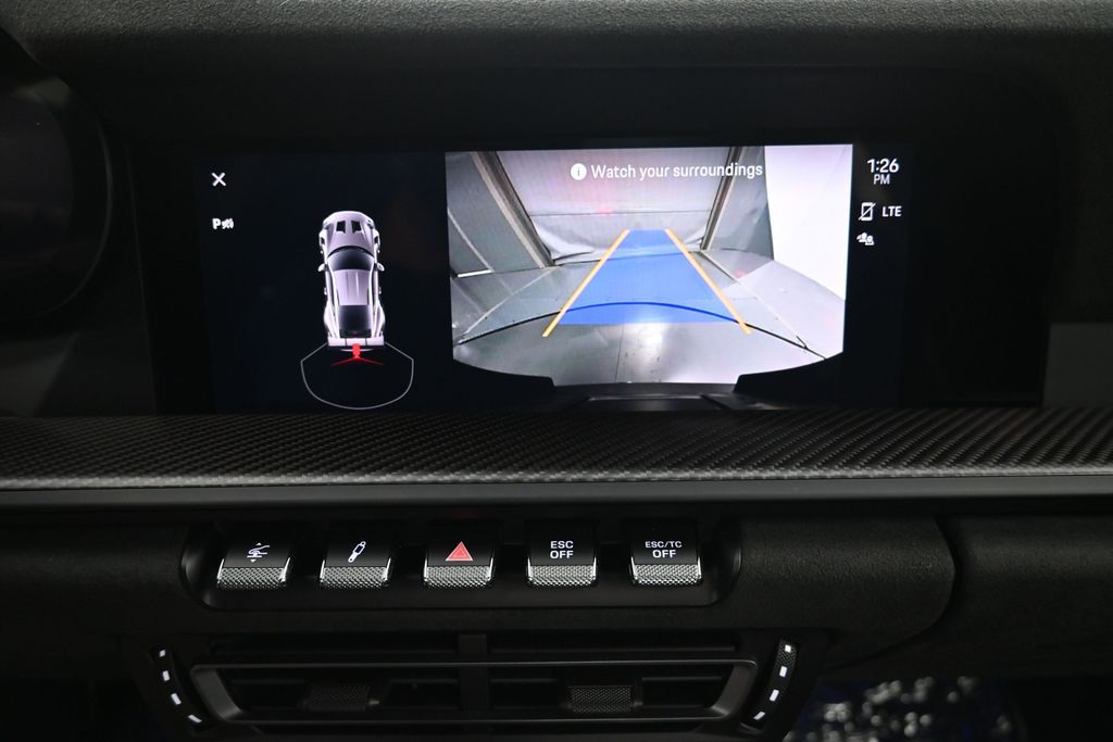 Used 2024  Porsche  image 9