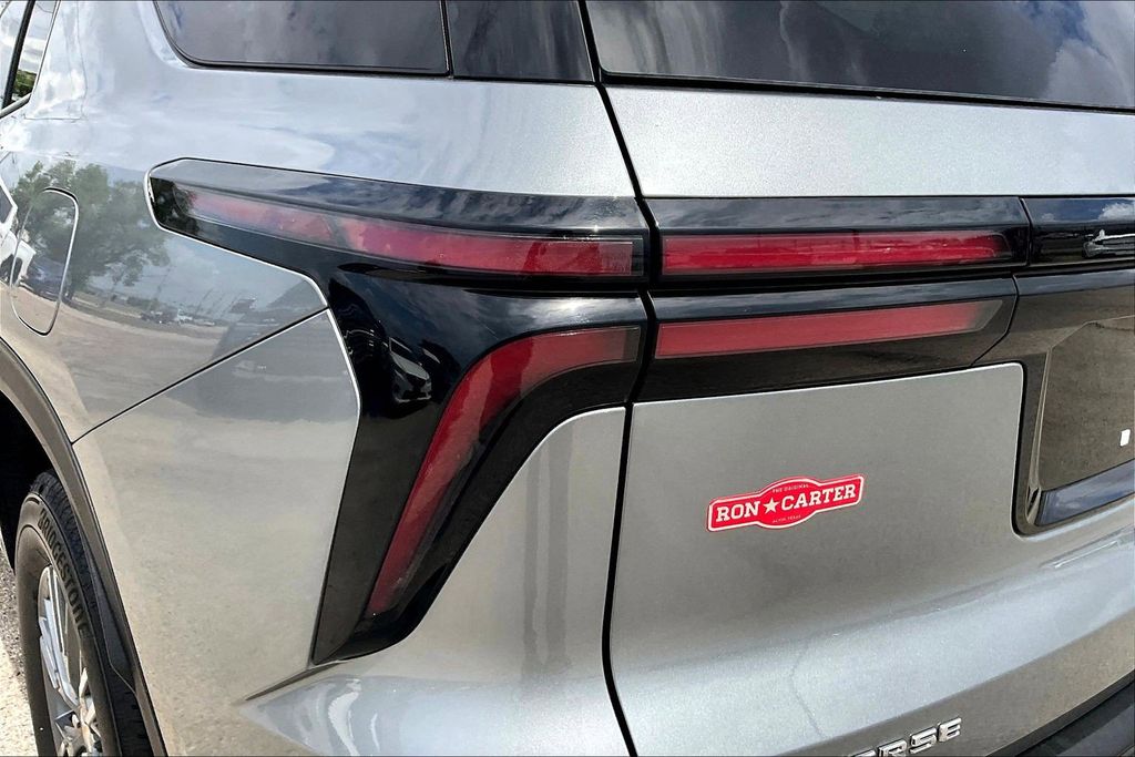 Used 2025 Chevrolet Traverse LT 4D Sport Utility